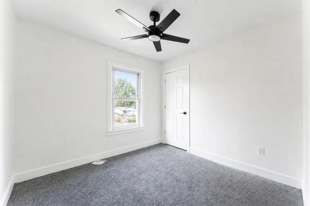 25503 New York Street Dearborn Heights, MI 48125