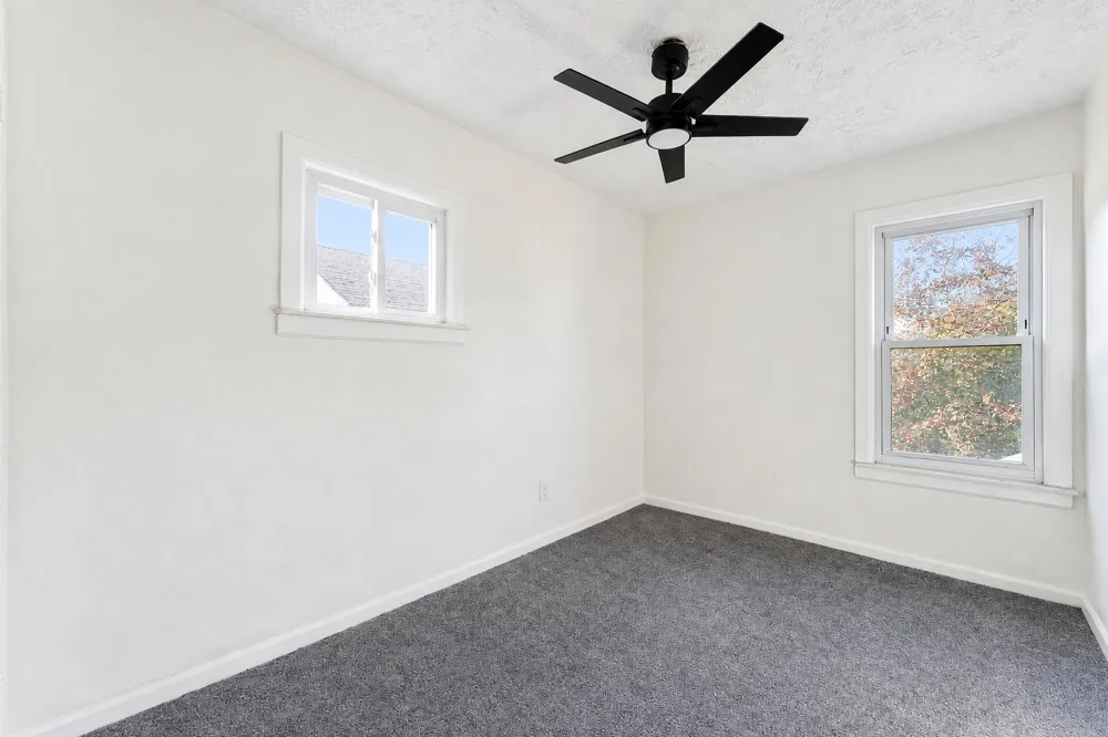 25503 New York Street Dearborn Heights, MI 48125