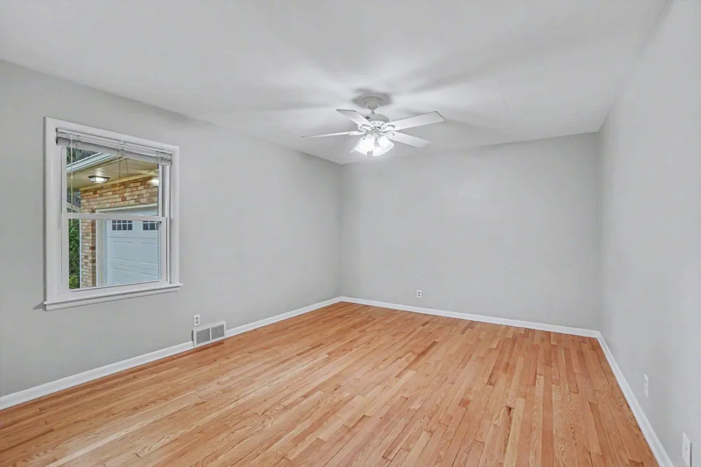 24 E 32nd Street Holland, MI 49423