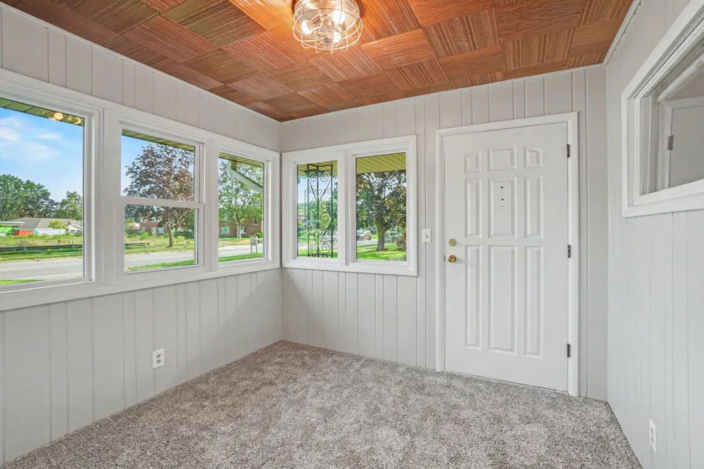24 E 32nd Street Holland, MI 49423