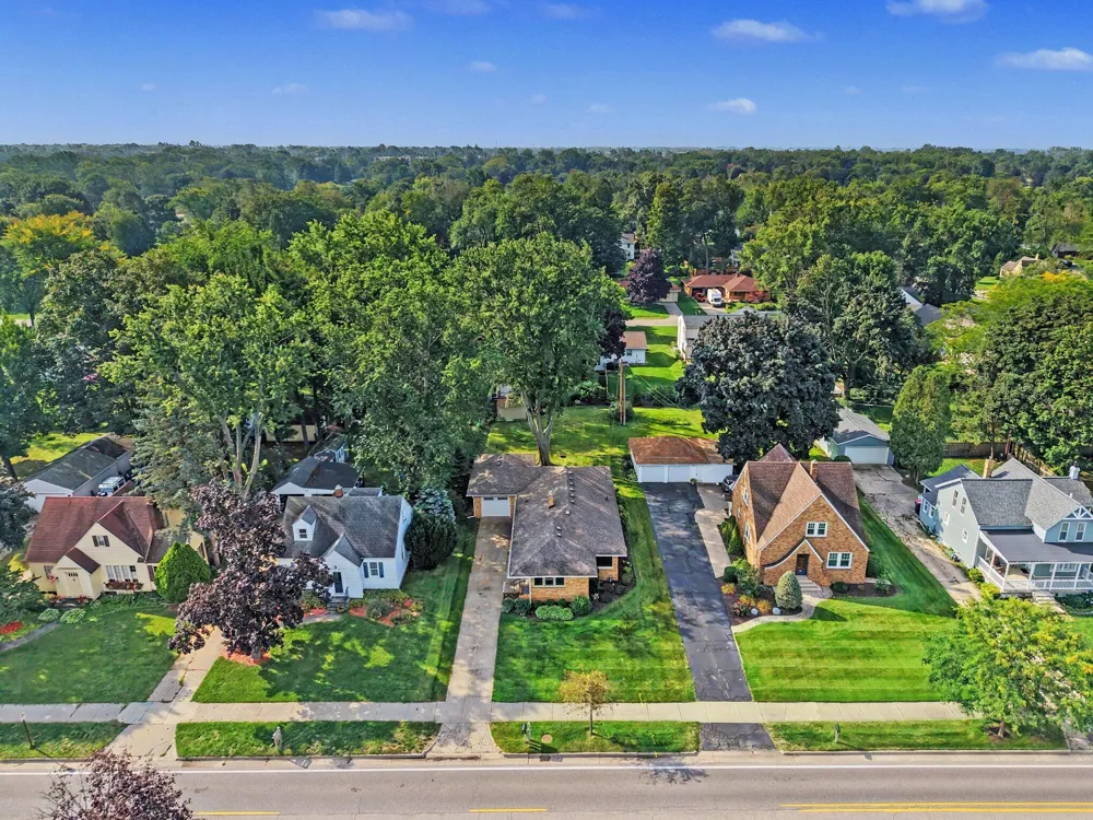 24 E 32nd Street Holland, MI 49423