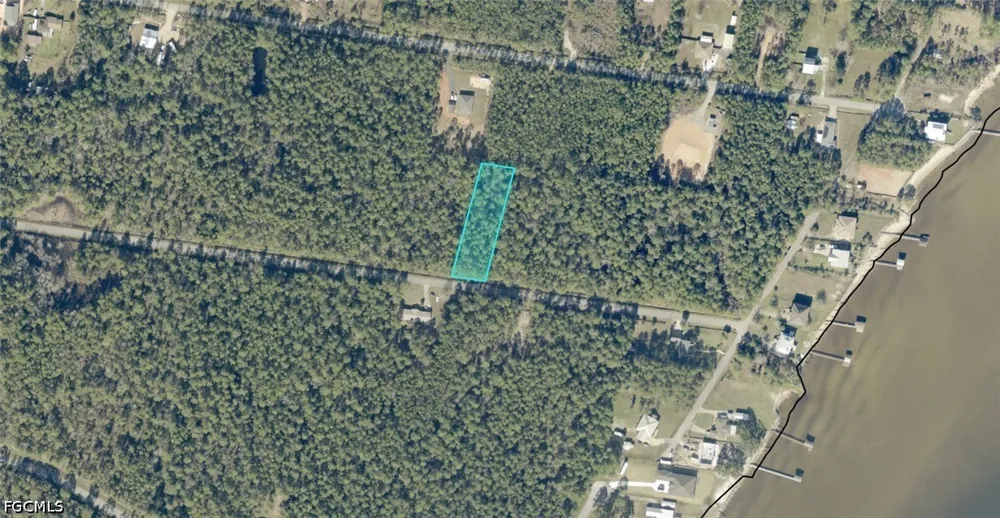 Sea Breeze Lane Milton, FL 32583