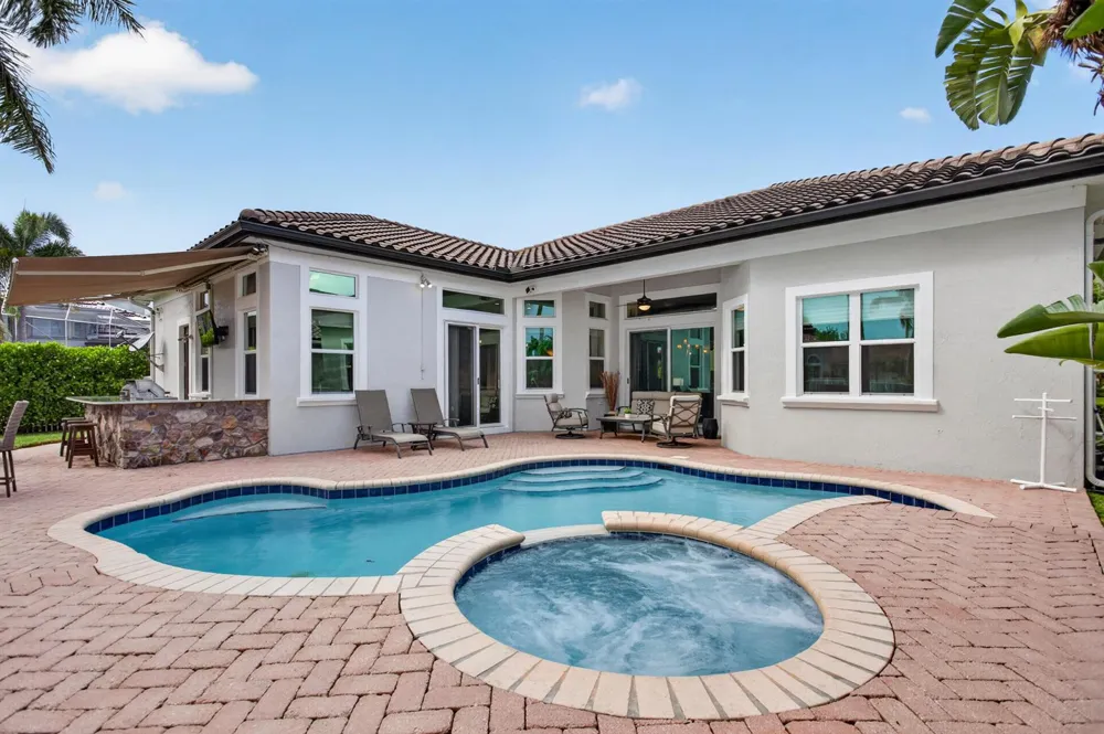 4876 NW 123RD TERRACE Coral Springs, FL 33076