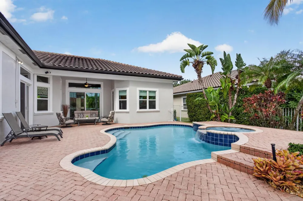 4876 NW 123RD TERRACE Coral Springs, FL 33076