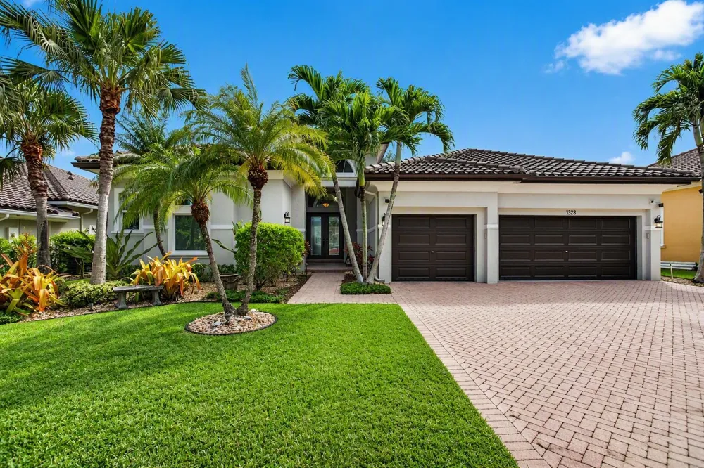 4876 NW 123RD TERRACE Coral Springs, FL 33076