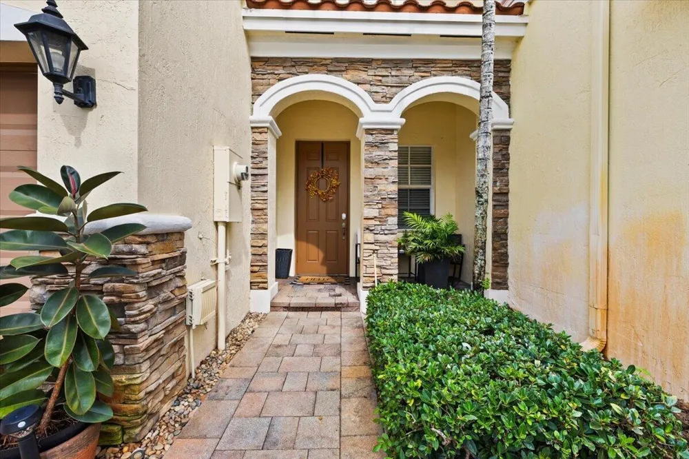 130 EMERALD CREEK TERRACE Plantation, FL 33325