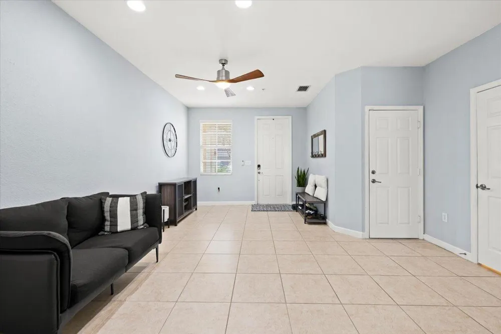130 EMERALD CREEK TERRACE Plantation, FL 33325