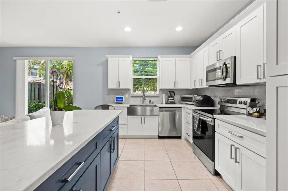 130 EMERALD CREEK TERRACE Plantation, FL 33325
