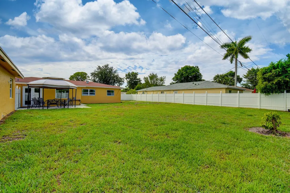 15021 JACKSON ROAD Delray Beach, FL 33484