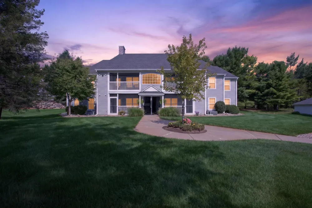 718 W Barrington Circle Summit Township, MI 49203