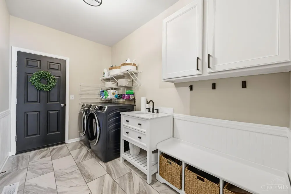 5235 Peterborough Drive Green, OH 45002
