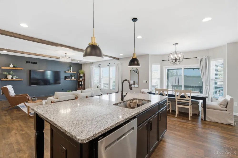5235 Peterborough Drive Green, OH 45002