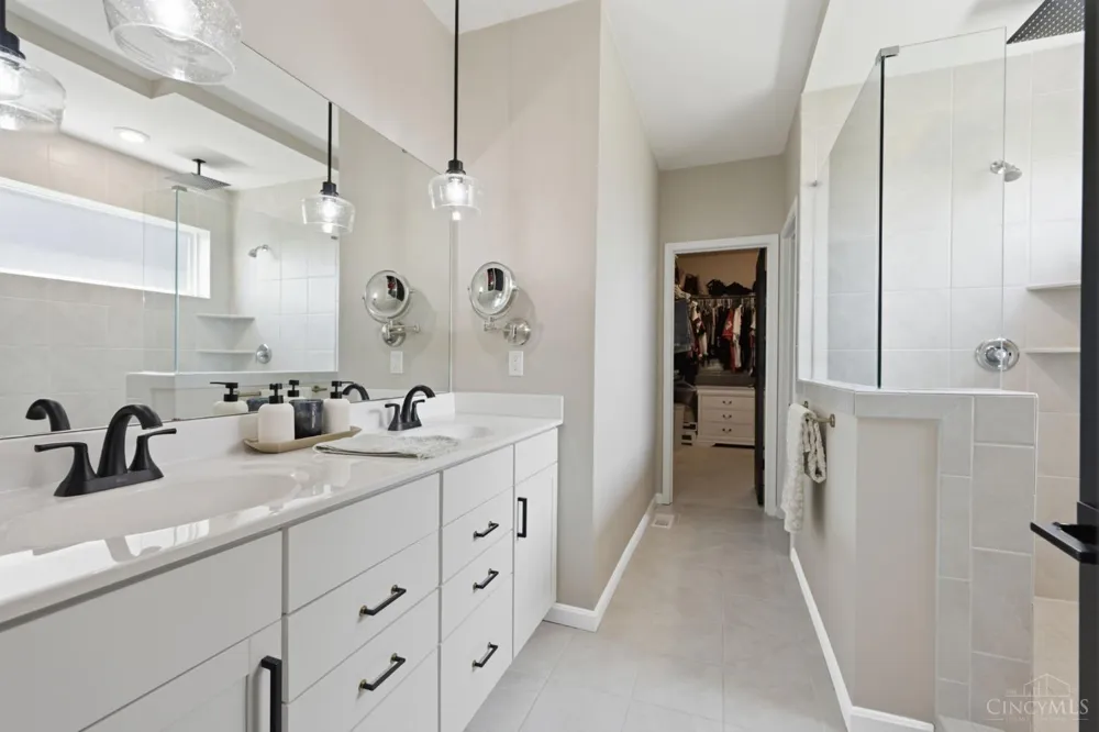 5235 Peterborough Drive Green, OH 45002