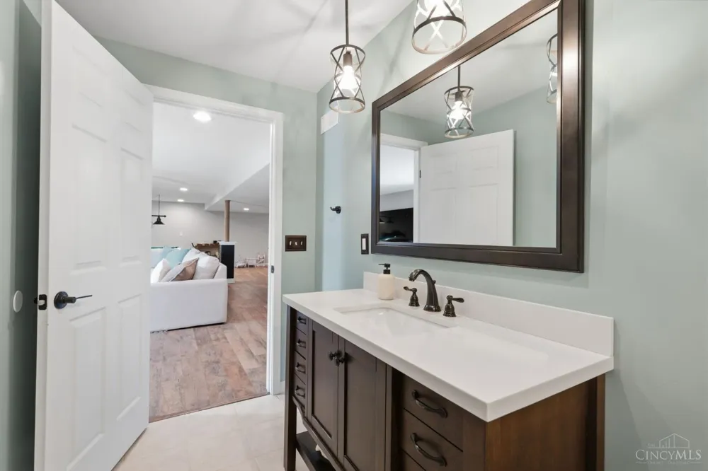 5235 Peterborough Drive Green, OH 45002