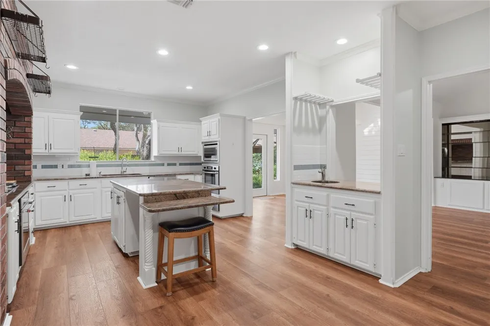 101 Peachtree Drive Rockport, TX 78382
