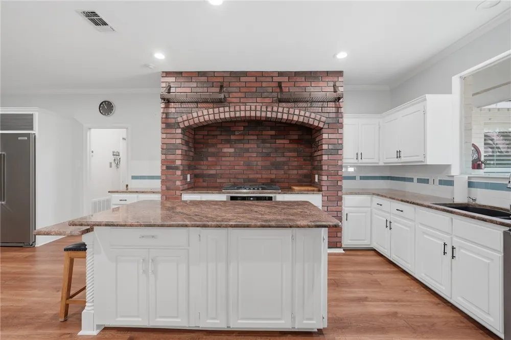 101 Peachtree Drive Rockport, TX 78382