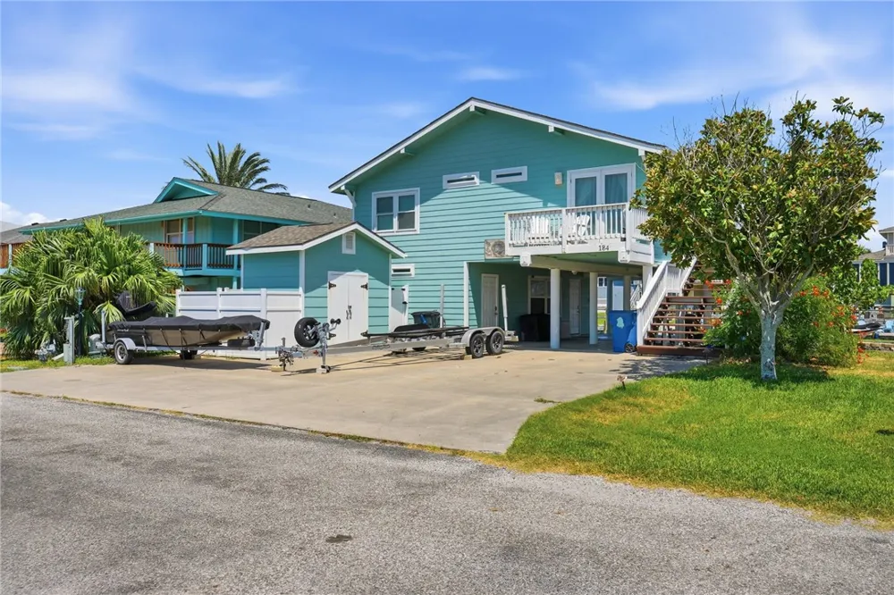 184 Port St Claire City By The Sea, TX 78336