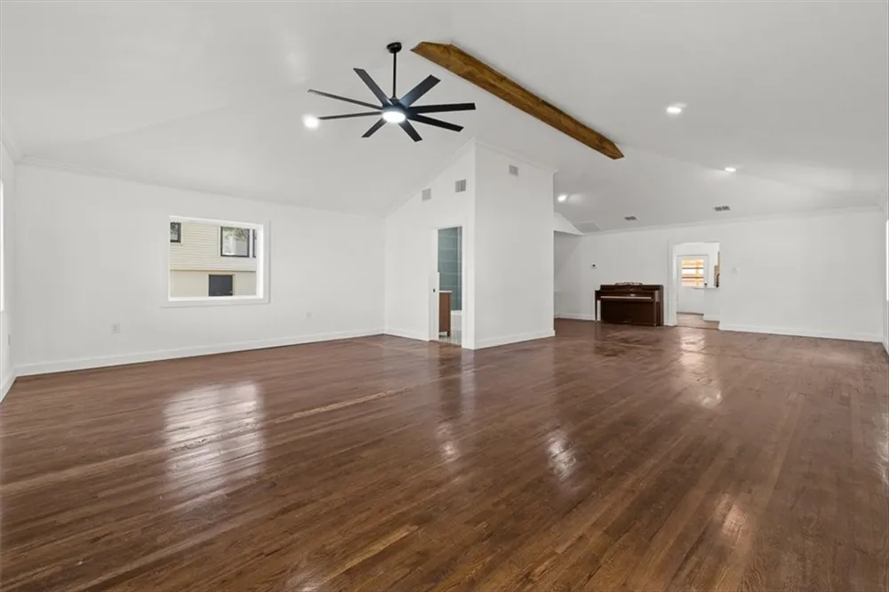 1024 E Main Street Sinton, TX 78387