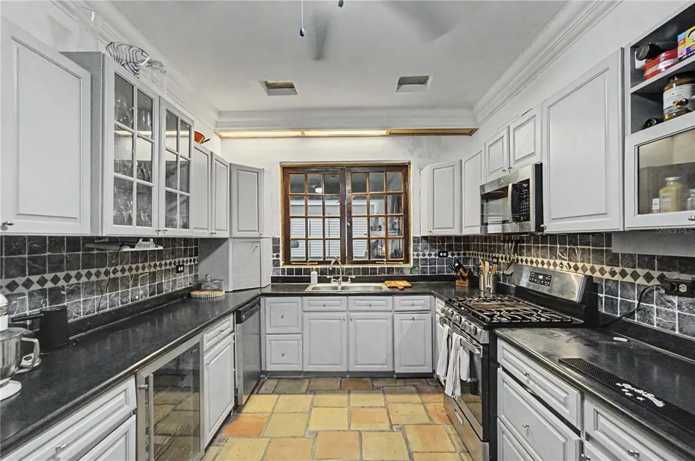1688 CALLE VIOLETA San Juan, PR 00926