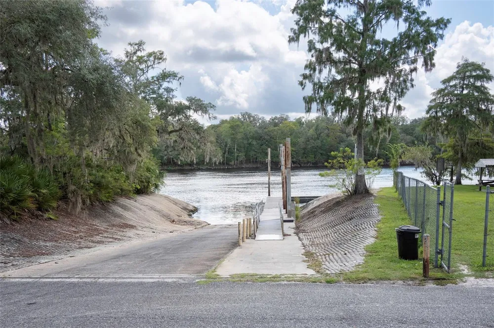 227 NE 838TH STREET Old Town, FL 32680