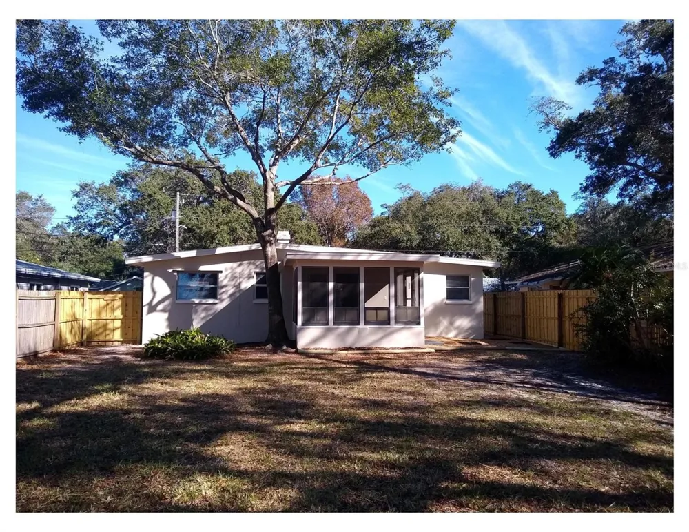 446 NEW YORK AVENUE Dunedin, FL 34698