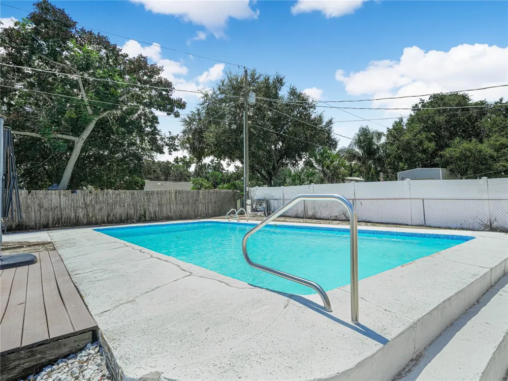 437 BROWARD TERRACE Winter Haven, FL 33884