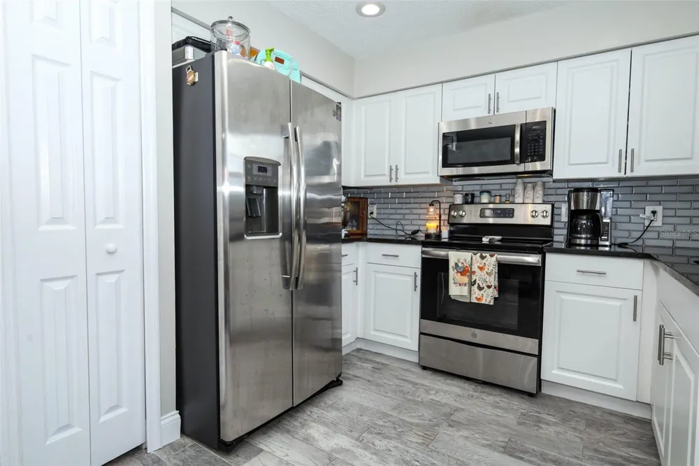 738 E 11TH AVENUE Mount Dora, FL 32757