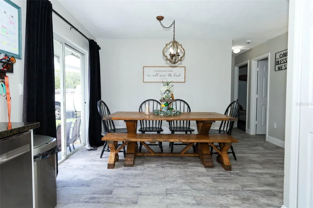 738 E 11TH AVENUE Mount Dora, FL 32757