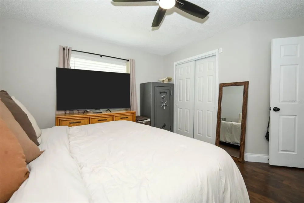 738 E 11TH AVENUE Mount Dora, FL 32757