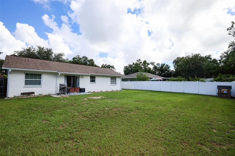 738 E 11TH AVENUE Mount Dora, FL 32757