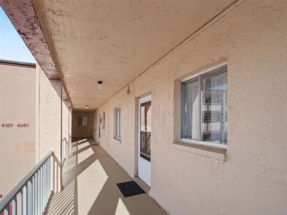 4171 HERON WAY #E309 Bradenton, FL 34205