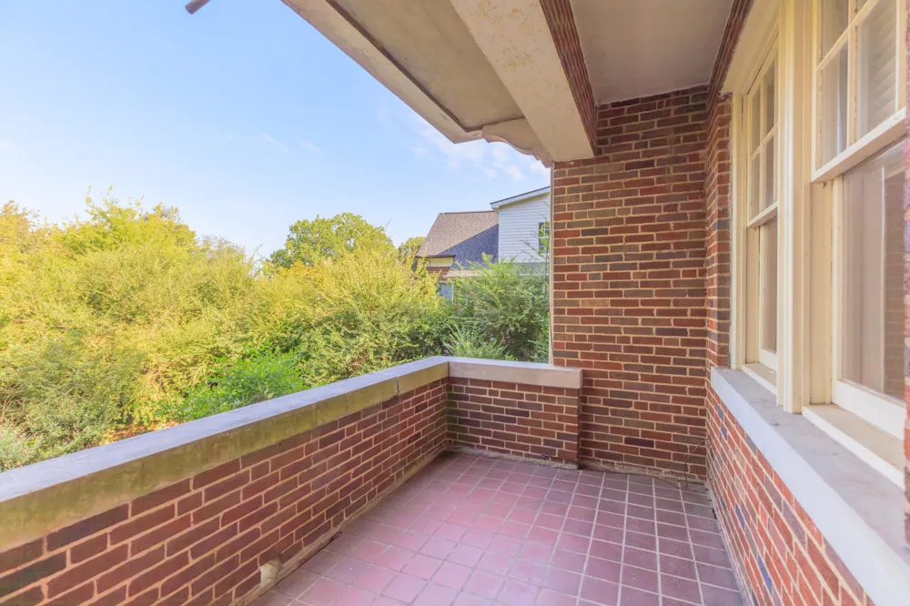 190 Crest Road Chattanooga, TN 37404