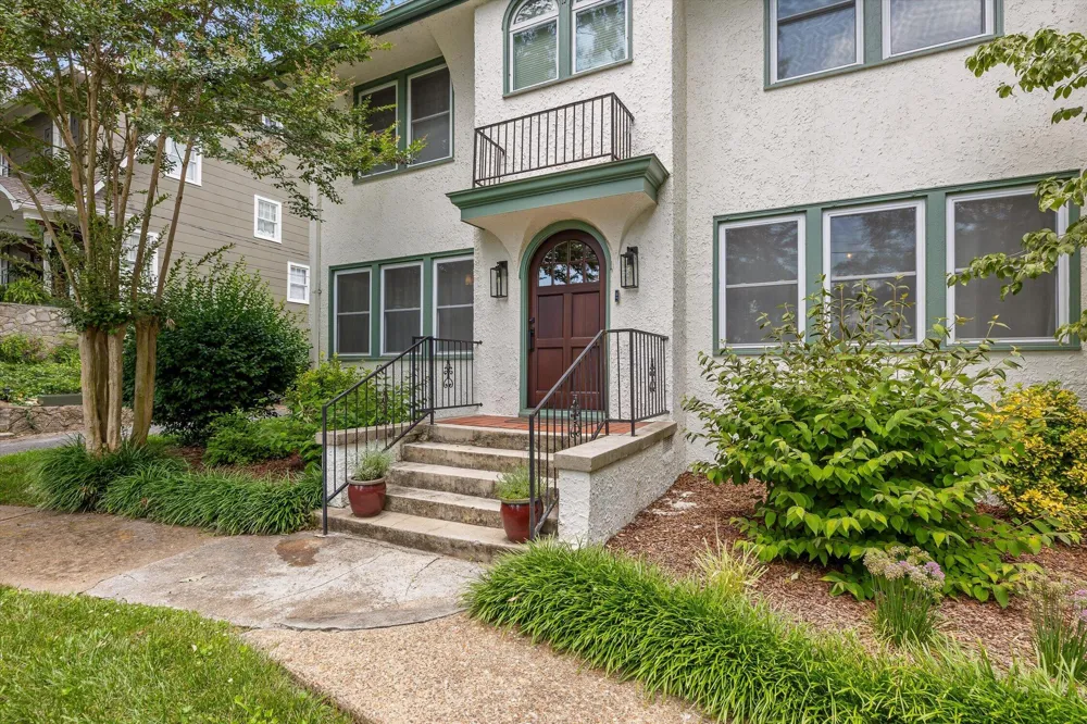 313 Crestway Drive Chattanooga, TN 37411