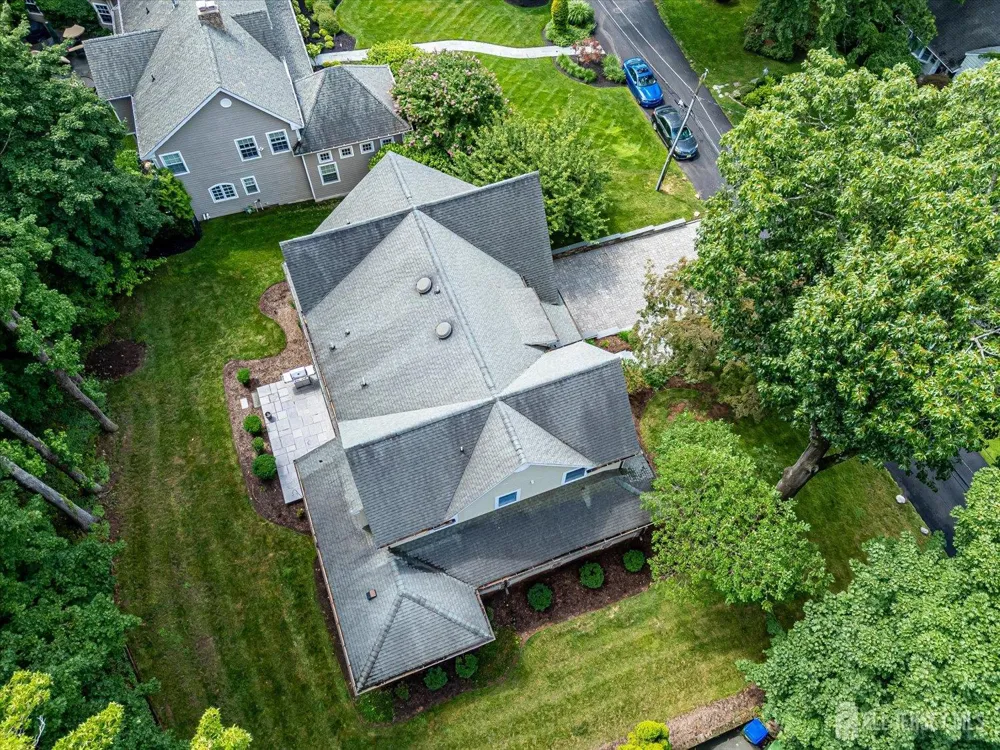 4 Edgewood Road Edison, NJ 08820