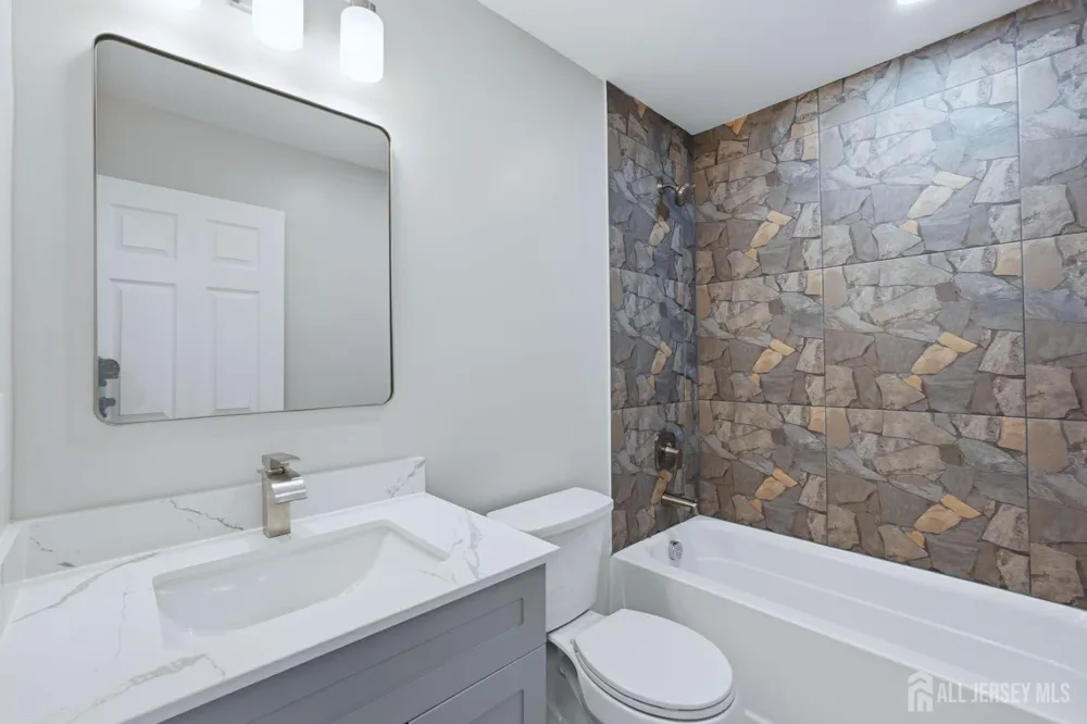 10-B Delar Parkway #B Franklin Twsp, NJ 08823
