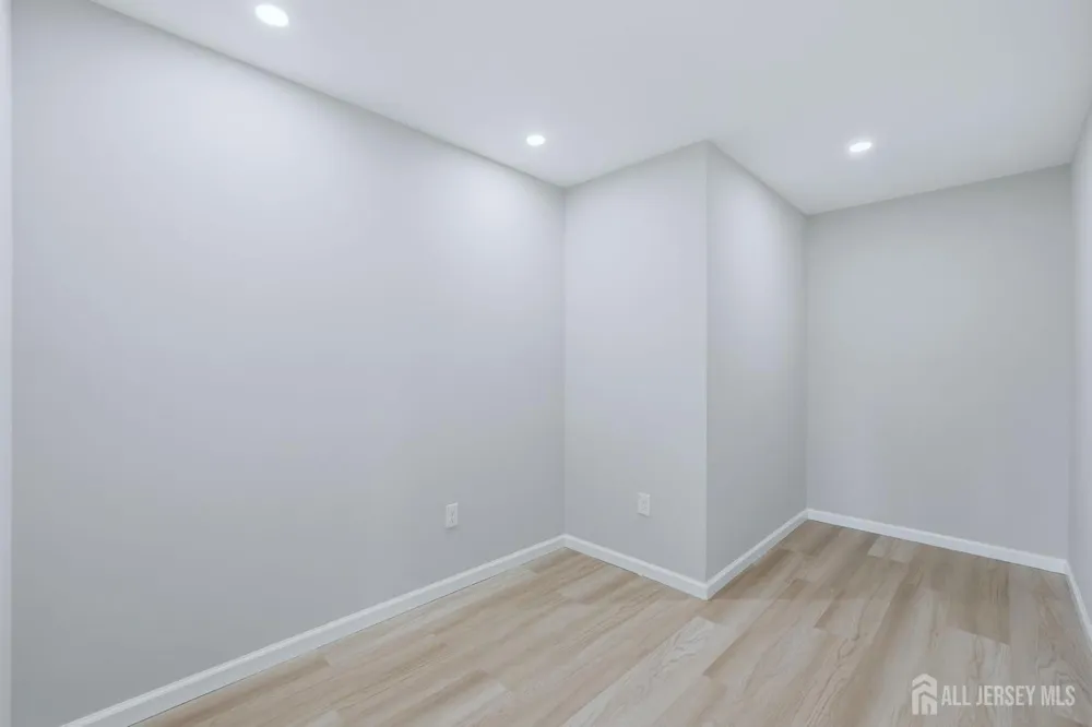 10-B Delar Parkway #B Franklin Twsp, NJ 08823