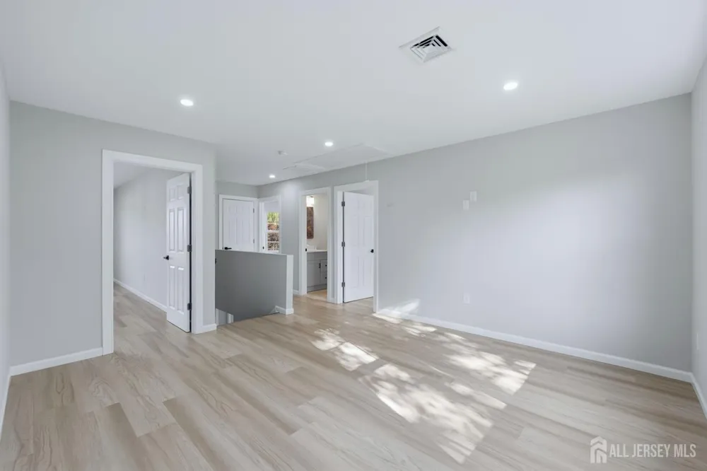 10-B Delar Parkway #B Franklin Twsp, NJ 08823