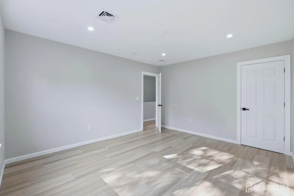 10-B Delar Parkway #B Franklin Twsp, NJ 08823