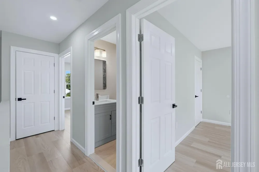 10-B Delar Parkway #B Franklin Twsp, NJ 08823