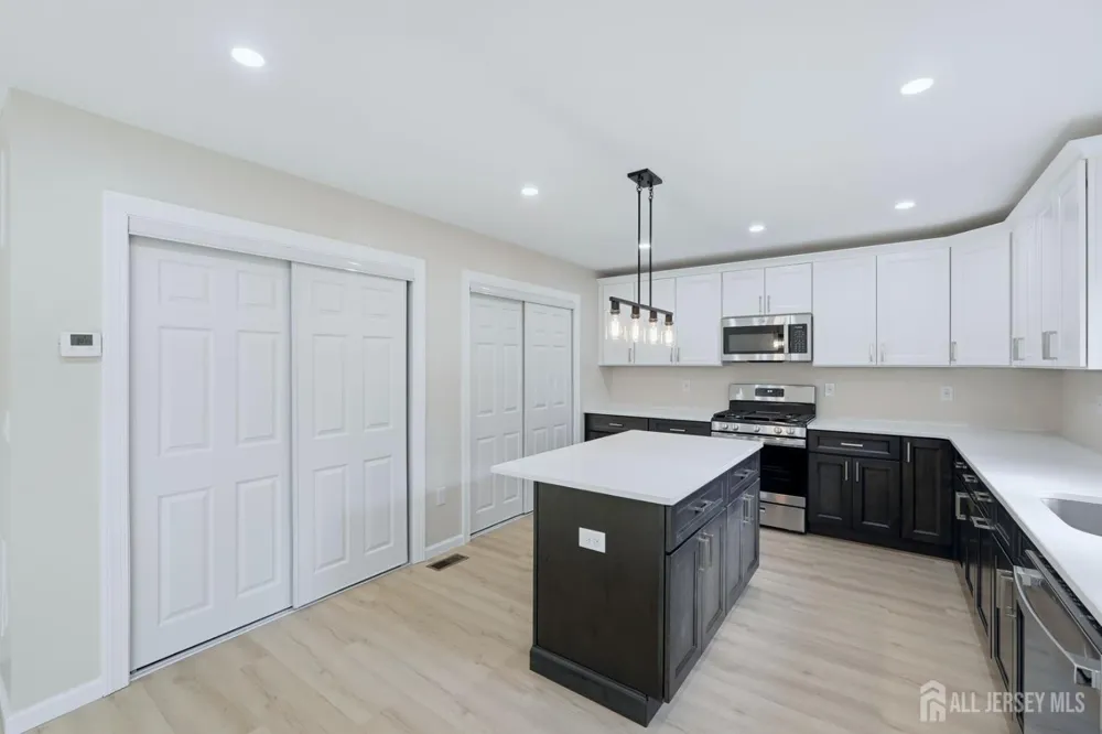 10-A Delar Parkway #A Franklin Twsp, NJ 08823