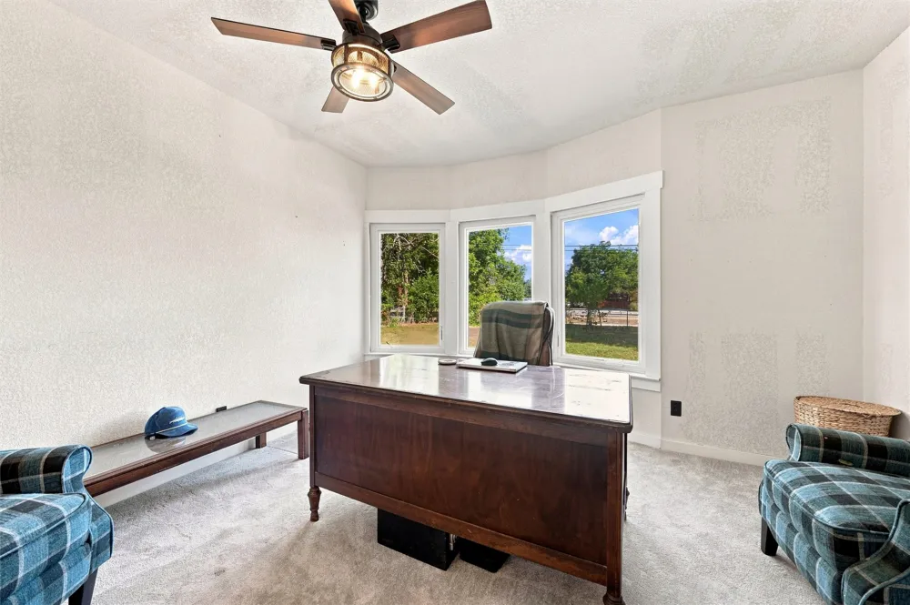 202 E Avenue E Rosebud, TX 76570