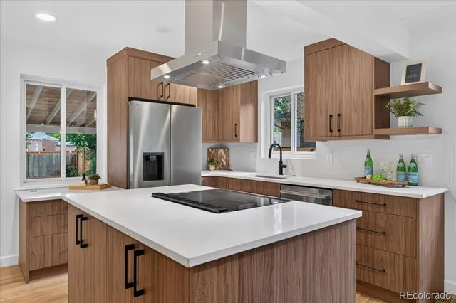 710 Dahlia Street Denver, CO 80220