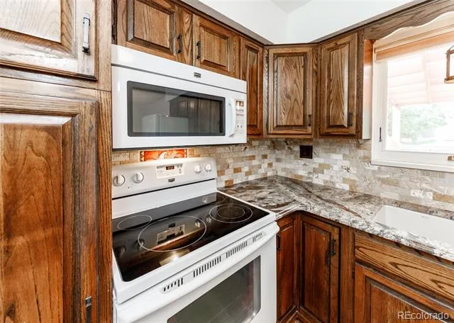 1118 Chambers Drive Colorado Springs, CO 80904