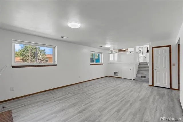 659 S Newark Court Aurora, CO 80012