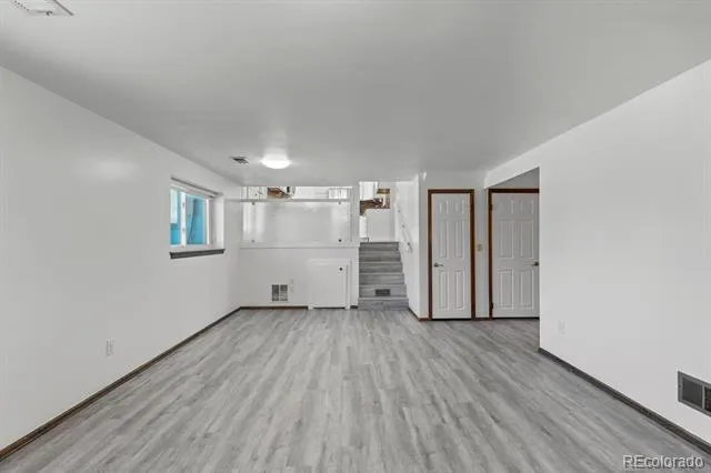 659 S Newark Court Aurora, CO 80012