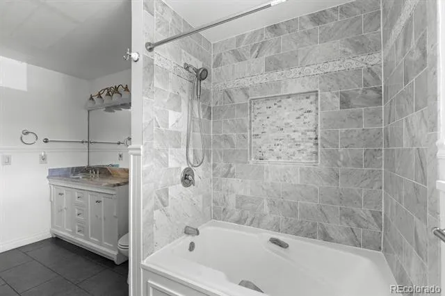 659 S Newark Court Aurora, CO 80012