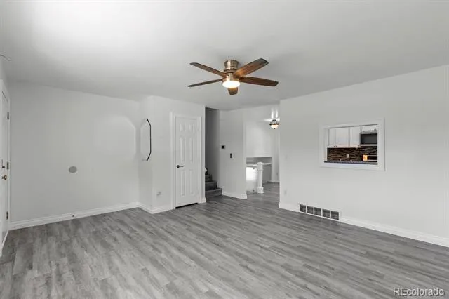 659 S Newark Court Aurora, CO 80012