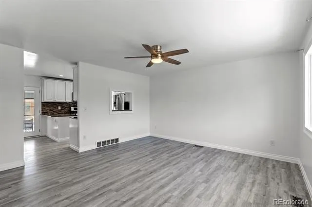 659 S Newark Court Aurora, CO 80012