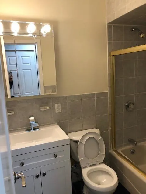 127 68TH ST Guttenberg, NJ 07093