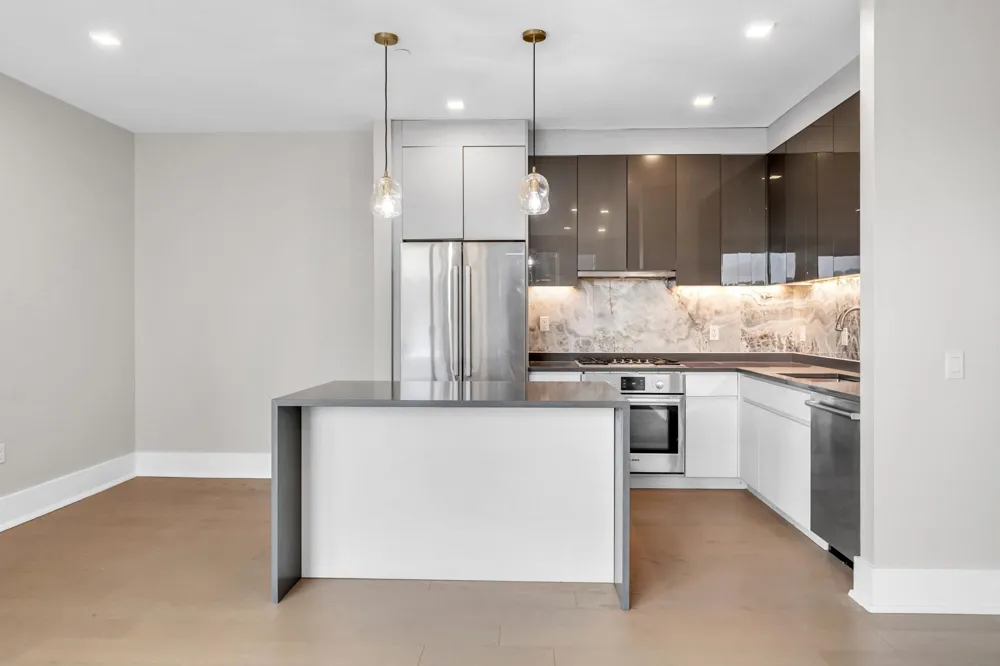 7101 RIVER RD North Bergen, NJ 07047